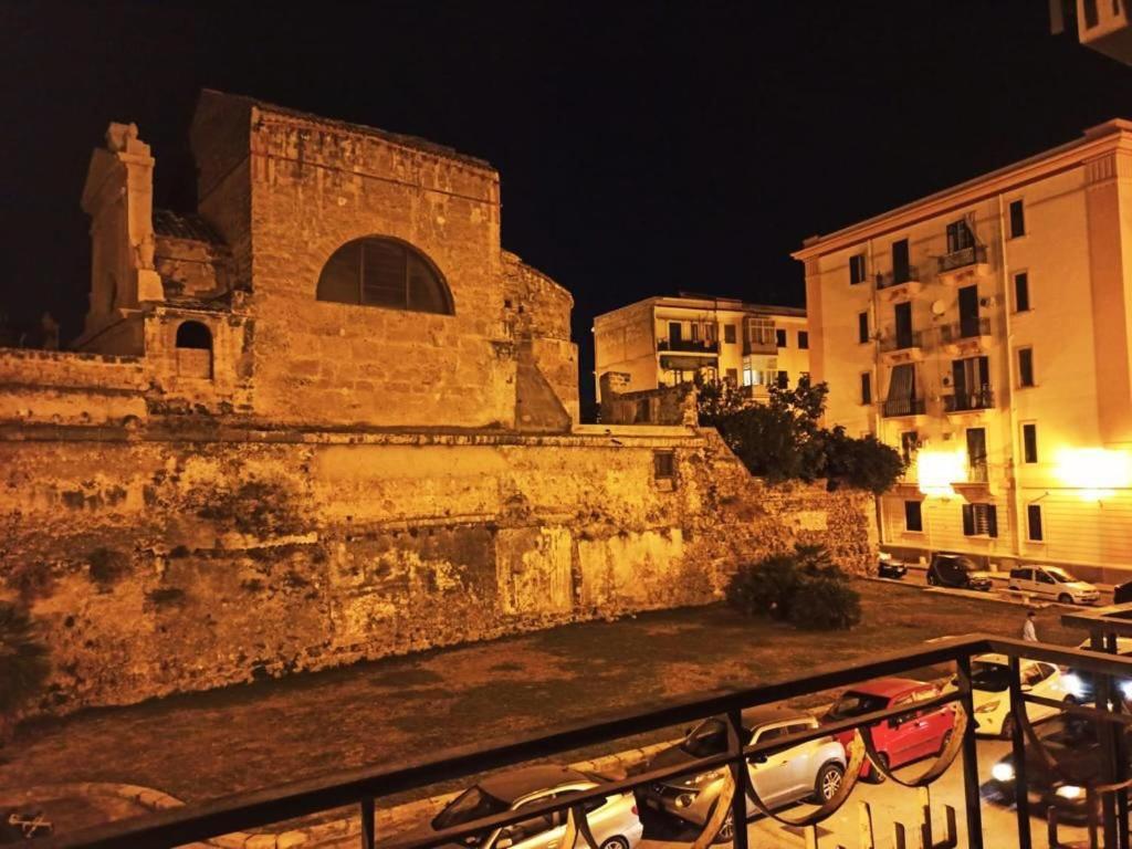 Apartment Calliope Palermo Bagian luar foto
